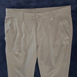 Columbia Sportswear Mens Tan Khaki Pants Size 32W X 32L Omni Shield Hiking Chino